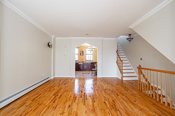 1st image of 309 Pulaski St Floor 1