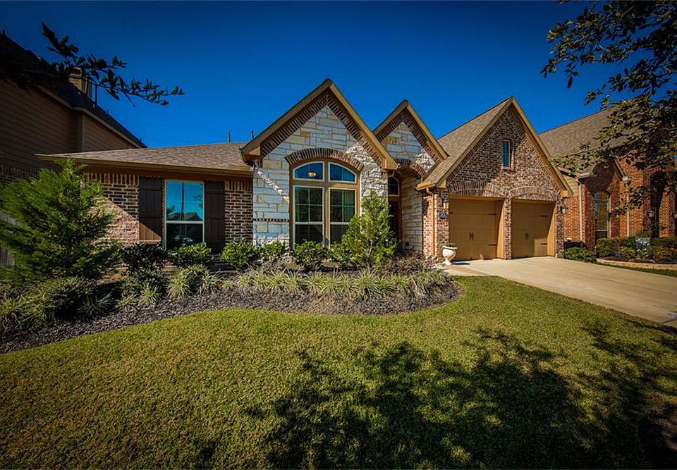 1st image of 3426 Herons Pointe Ln
