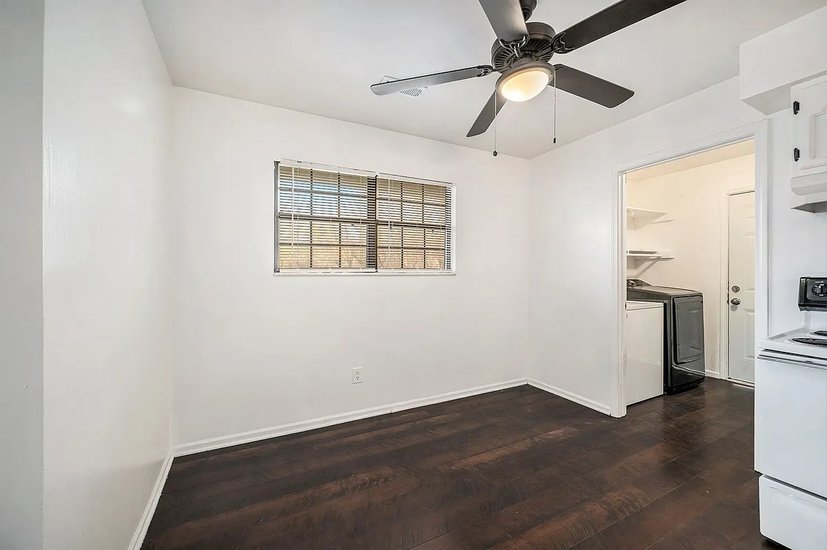 Building Photo - 7109 Orchard Ct