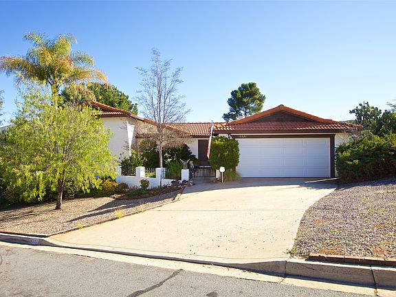 2nd image of 15321 Moonglow Dr