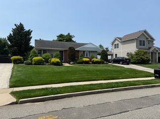 (Undisclosed Address), Bethpage, NY 11714