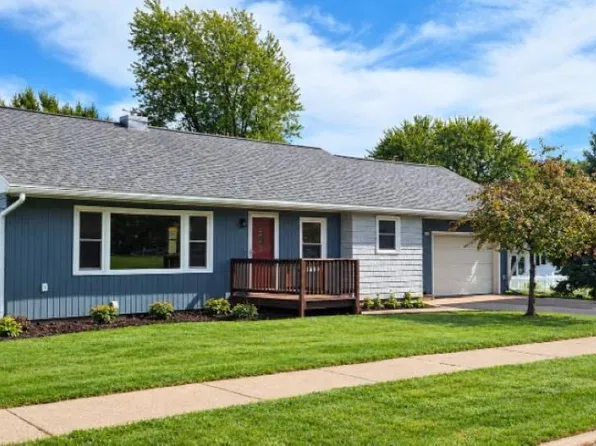 1111 N CHESTNUT AVENUE, Marshfield, WI 54449