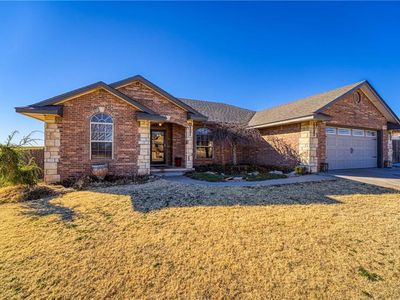 912 Roger Ave, Hinton, OK, 73047