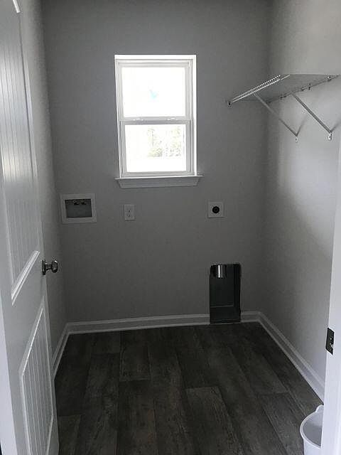 1st image of 427 Earl Godwin Rd