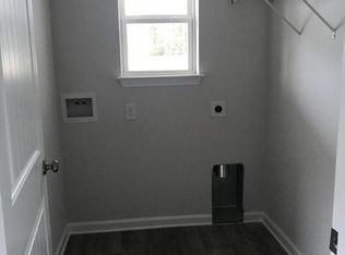 427 Earl Godwin Rd, Freeport, FL 32439