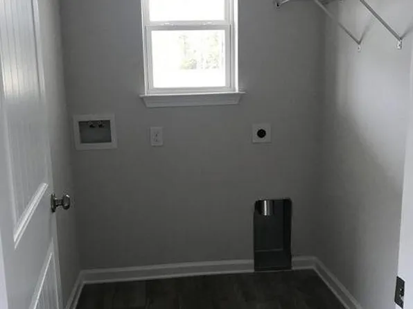 427 Earl Godwin Rd, Freeport, FL 32439