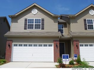869 Harbor Woods Dr, Fairview Heights, IL 62208