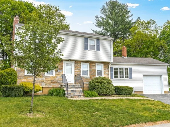 7 Standish Rd, Stoneham, MA 02180