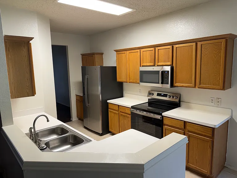 8408 Orleans Ln — Photo 12