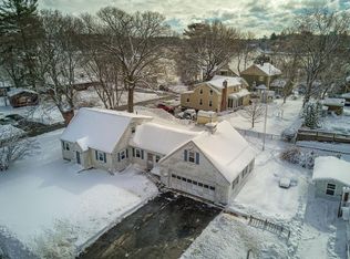 79 Pleasant Ave, Lynnfield, MA 01940