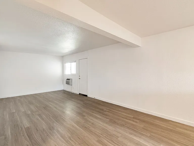 Lime Apartments — Photo 26