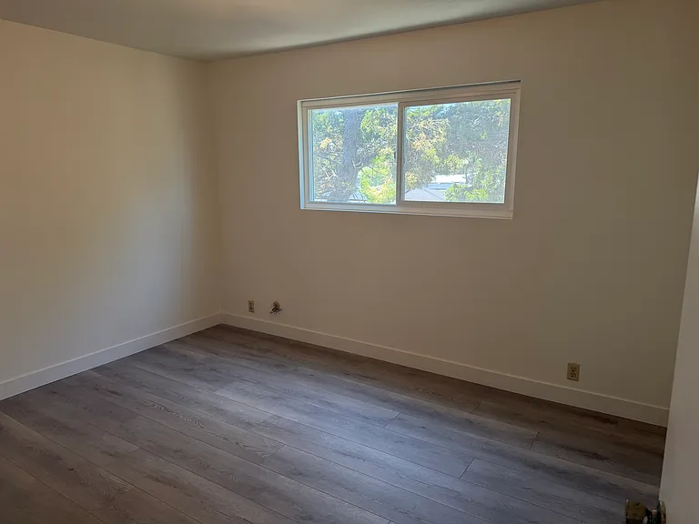 1260 E Washington Ave #8 — Photo 4