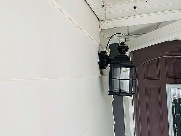 3rd image of 15840 Woodworth St