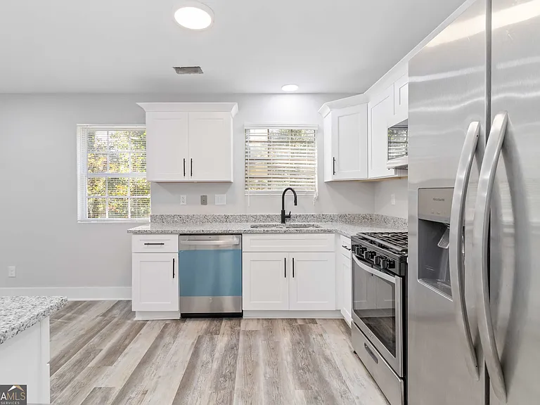 4935 Millstone Walk — Photo 9