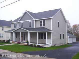 12 Hazel St, Uxbridge, MA 01569