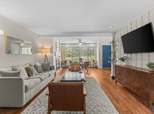 185 Village Green Dr #8B, Stowe, VT 05672