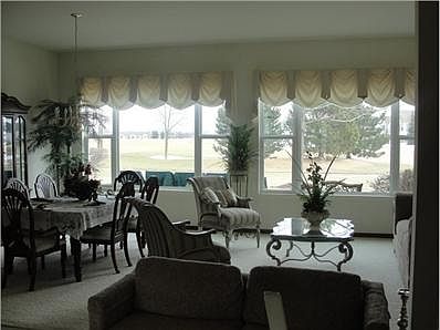 3rd image of 11848 Wildrose Dr
