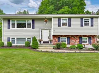 29 Smith Hill Rd, Airmont, NY 10952