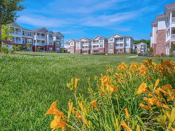 WELL MAINTAINED GROUNDS.