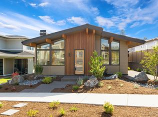 3038 NW Clearwater Dr, Bend, OR 97703