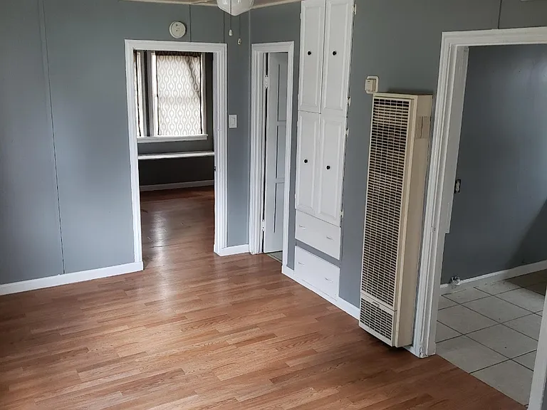 2128R N Pershing Ave — Photo 4