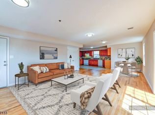 15-21 Oraton St APT 2, Newark, NJ 07104