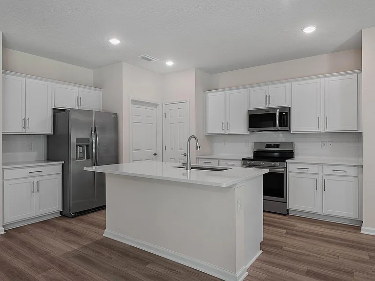 46 Poplar Dr — Photo 17