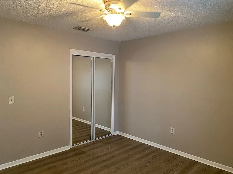 4131 Guadalupe Ct — Photo 31