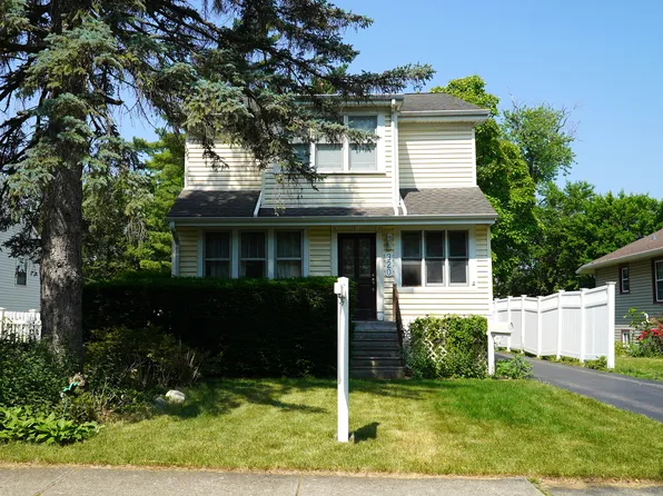 320 S Michigan Ave, Villa Park, IL 60181