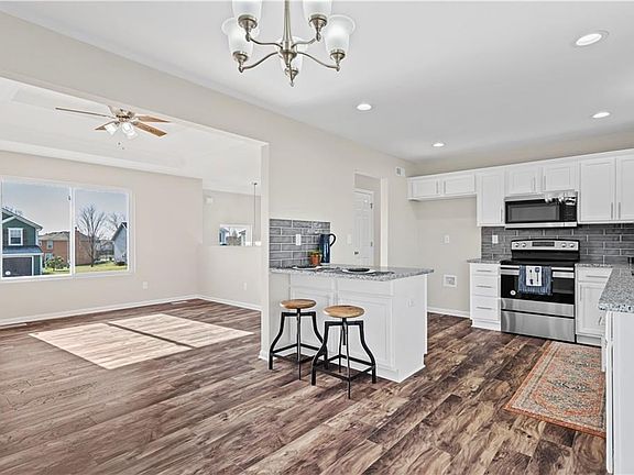 3rd image of 19312 Corbyn Ln