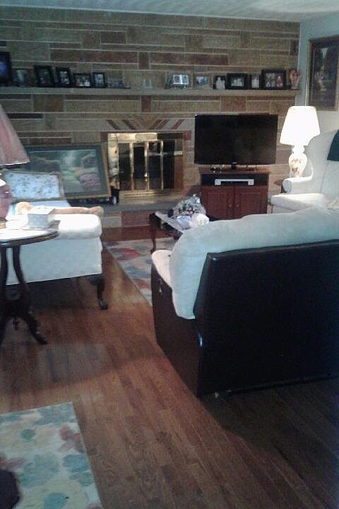 2nd image of 802 Cooper Dr