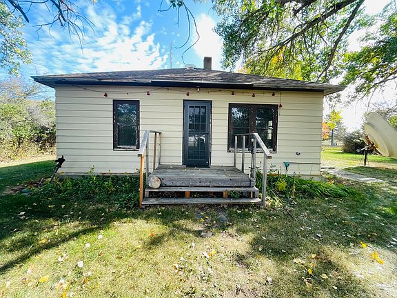 2nd image of 410 3rd Ave
