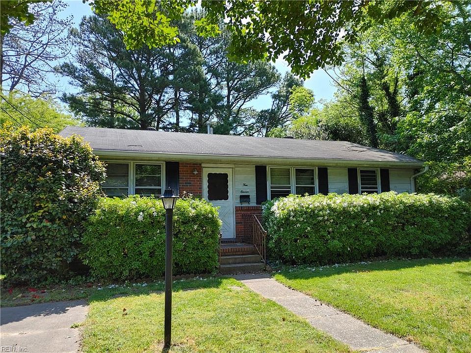 411 Stalham Rd.- Front