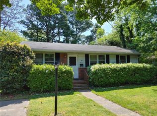 411 Stalham Rd, Chesapeake, VA 23325