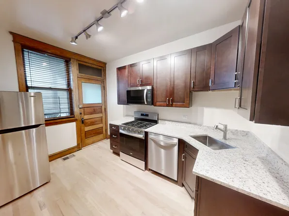 1251 W Grace St #1, Chicago, IL 60613
