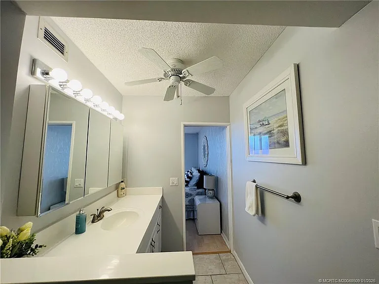 9940 S Ocean Dr #703 — Photo 34