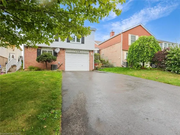 128 Macatee Pl, Cambridge, ON N1R 6Z8