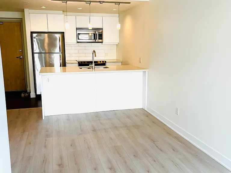 760 Johnson St — Photo 4