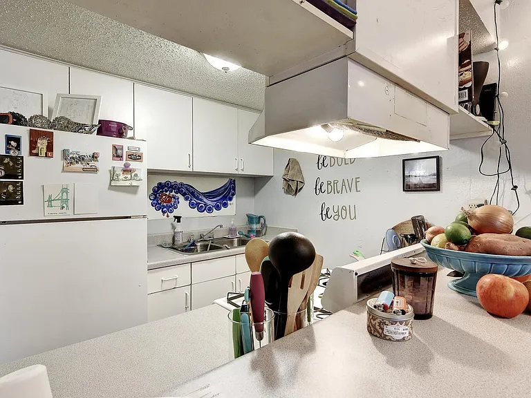 5012 Duval St #202 — Photo 20