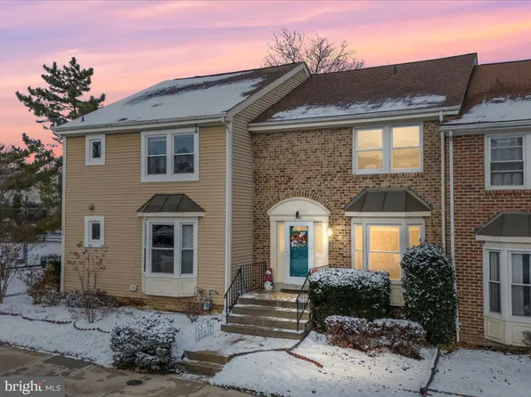 6936 Clearwind Ct, Baltimore, MD 21209