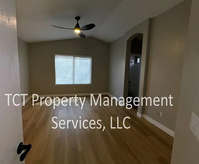 1855 E Palomino Dr — Photo 8