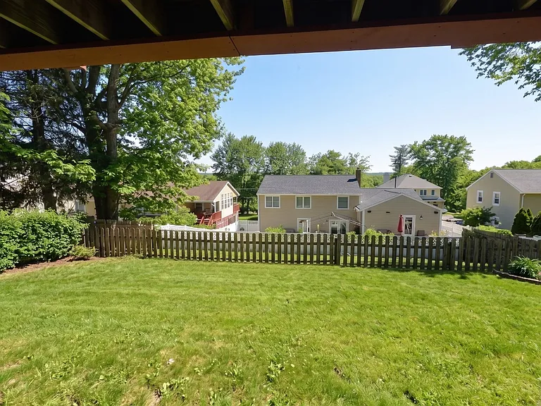 79 Grand Blvd — Photo 30