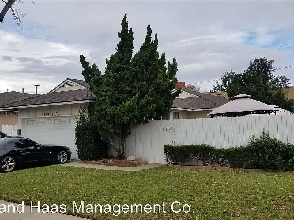2nd image of 2080 Knoxville Ave