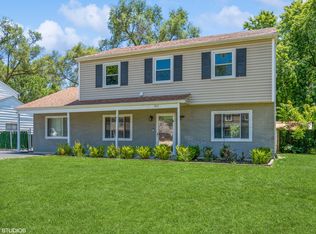 539 White Oak Rd, Bolingbrook, IL 60440