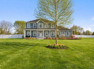 3 Manor Court, Mount Sinai, NY