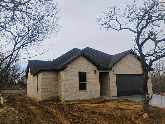 2nd image of 146 Hauser Pl