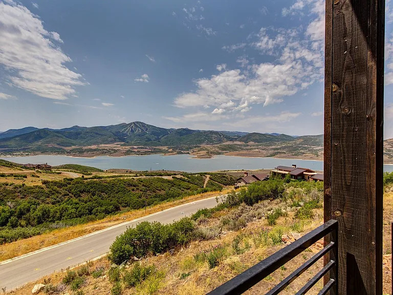 11091 N Shoreline Dr — Photo 25