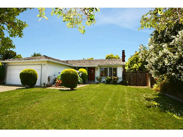 36331 Darvon St photo 1