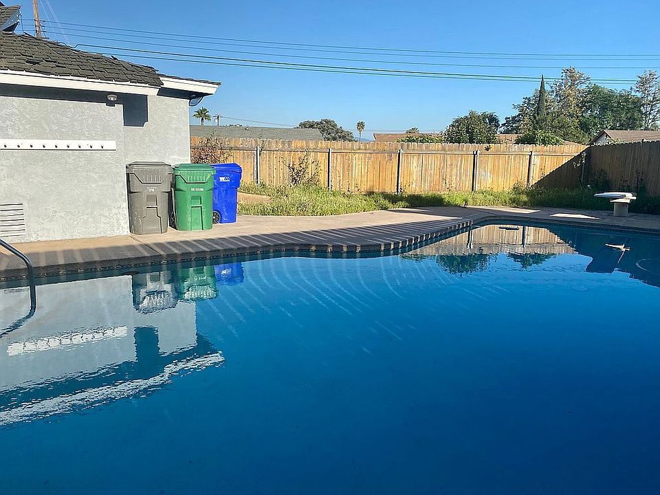 1st image of 9374 Saint Andrews Dr