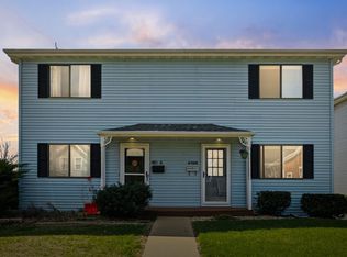 410 Clarke Dr APT B, Dubuque, IA